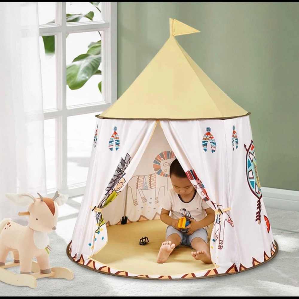 New Huge Kids Playhouse/ Fun Indoor & Outdoor Tent